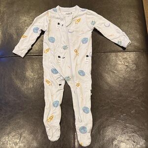 Kyte BABY Space Adventure Footie - Light Gray